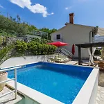 Holiday Home Nira By Interhome