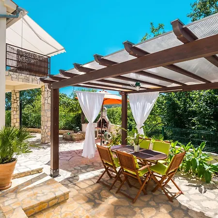 Holiday Home Nira By Interhome Prázdninový dům