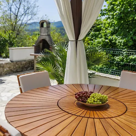 Holiday Home Nira By Interhome Casa de Férias