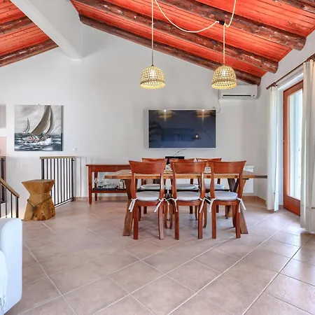 Holiday Home Nira By Interhome Casa de Férias