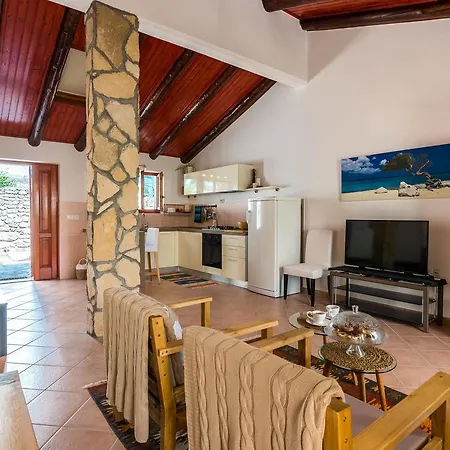 Haus Nira's House 129s Holiday home *